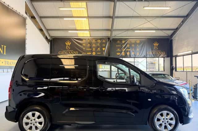 Opel Combo (2022) thumbnail 4