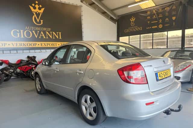 Suzuki SX4 (2008) thumbnail 6