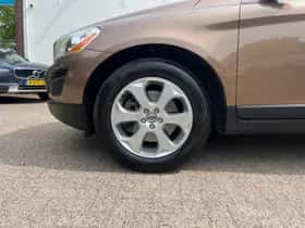 Volvo XC60 thumbnail 18