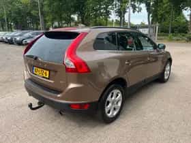 Volvo XC60 (2010) thumbnail 4