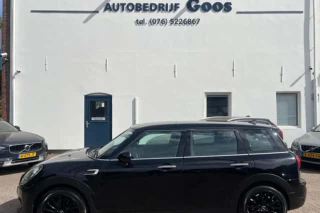 MINI Clubman (2018) thumbnail 2