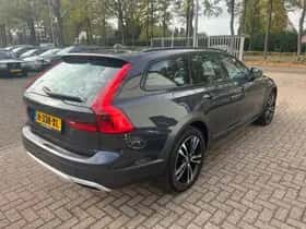 Volvo V90 (2017) thumbnail 4