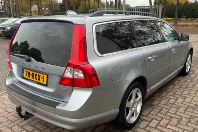 Volvo V70 (2011) thumbnail 4