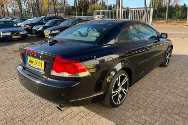 Volvo C70 (2007) thumbnail 4