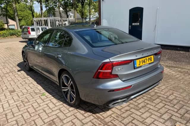 Volvo S60 (2020) thumbnail 6