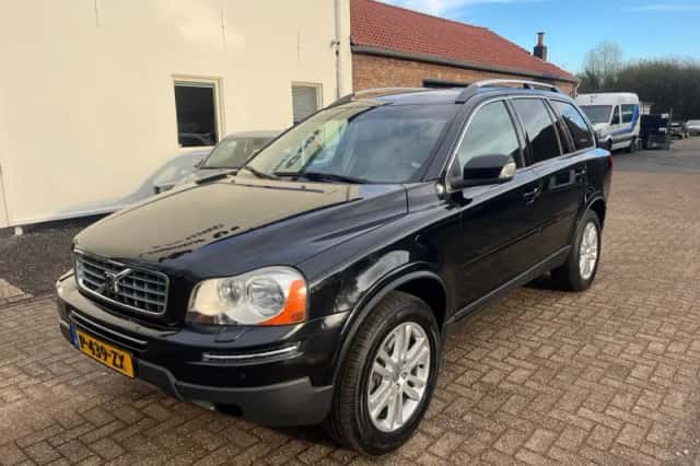 Volvo XC90 (2007) thumbnail 1