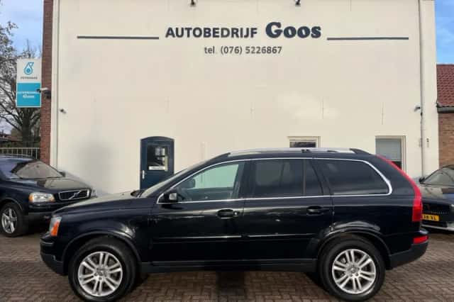 Volvo XC90 (2007) thumbnail 2