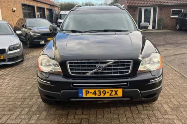 Volvo XC90 (2007) thumbnail 3