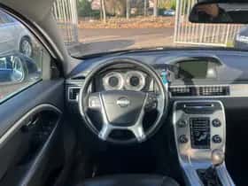 Volvo V70 thumbnail 8