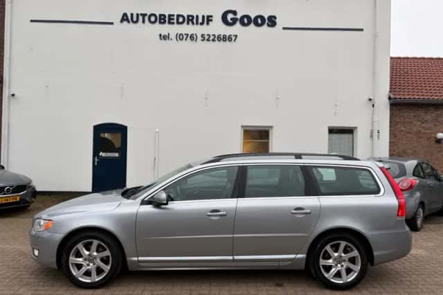 Volvo V70 (2014) thumbnail 2