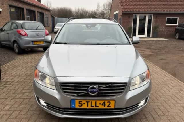 Volvo V70 (2014) thumbnail 3