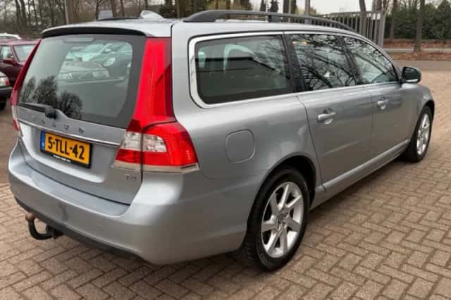 Volvo V70 (2014) thumbnail 4