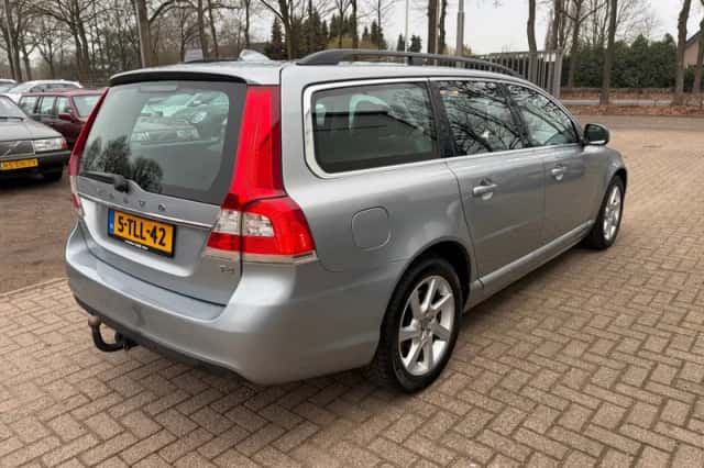 Volvo V70 (2014) thumbnail 4