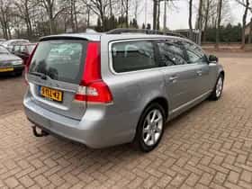 Volvo V70 thumbnail 4