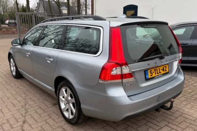 Volvo V70 (2014) thumbnail 6