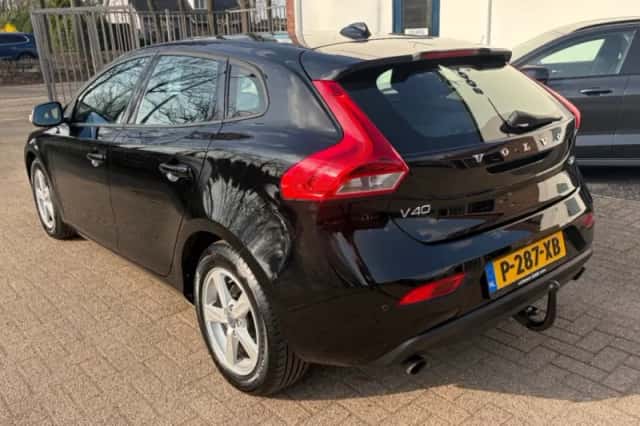 Volvo V40 (2014) thumbnail 5