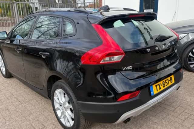Volvo V40 (2017) thumbnail 6