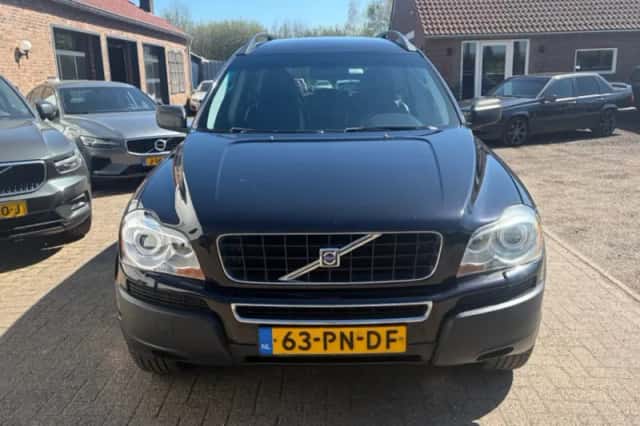 Volvo XC90 (2004) thumbnail 3