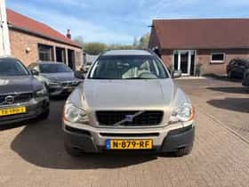 Volvo XC90 (2003) thumbnail 3