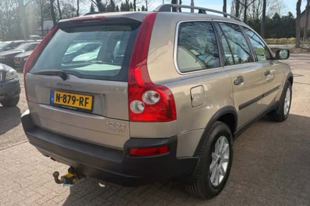 Volvo XC90 (2003) thumbnail 4
