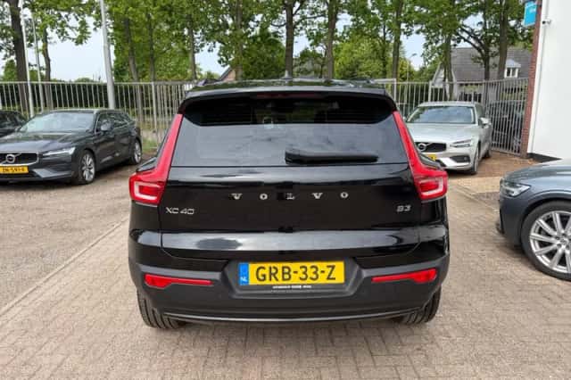 Volvo XC40 (2022) thumbnail 5