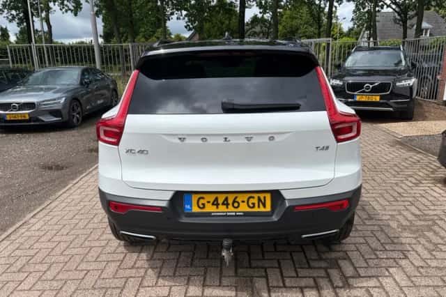 Volvo XC40 (2019) thumbnail 5