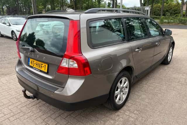 Volvo V70 (2009) thumbnail 4
