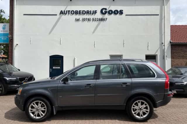 Volvo XC90 (2005) thumbnail 2