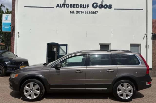 Volvo XC70 (2008) thumbnail 2