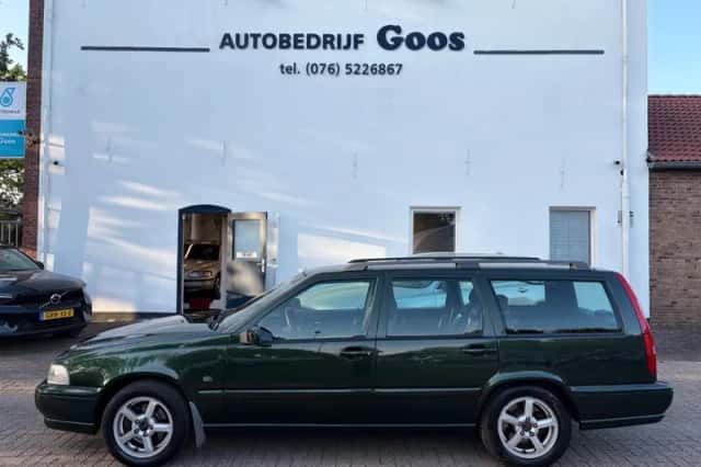 Volvo V70 (1999) thumbnail 2