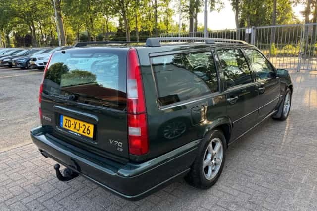 Volvo V70 (1999) thumbnail 4