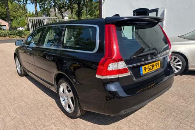 Volvo V70 (2014) thumbnail 6