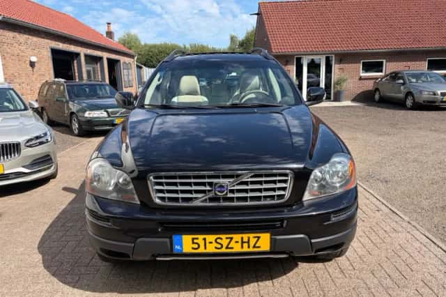 Volvo XC90 (2006) thumbnail 3