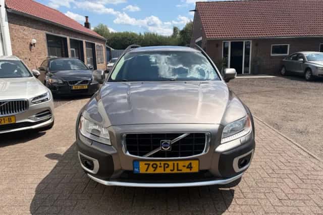 Volvo XC70 (2008) thumbnail 2