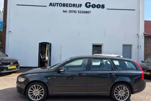 Volvo V50 (2009) thumbnail 2