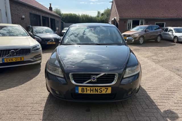 Volvo V50 (2009) thumbnail 3
