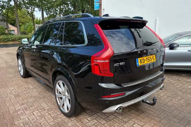 Volvo XC90 (2015) thumbnail 6
