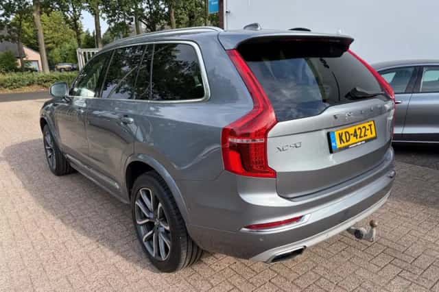 Volvo XC90 (2016) thumbnail 6