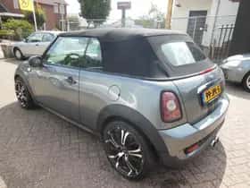 MINI Cabrio (2009) thumbnail 3