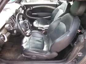MINI Cabrio (2009) thumbnail 5