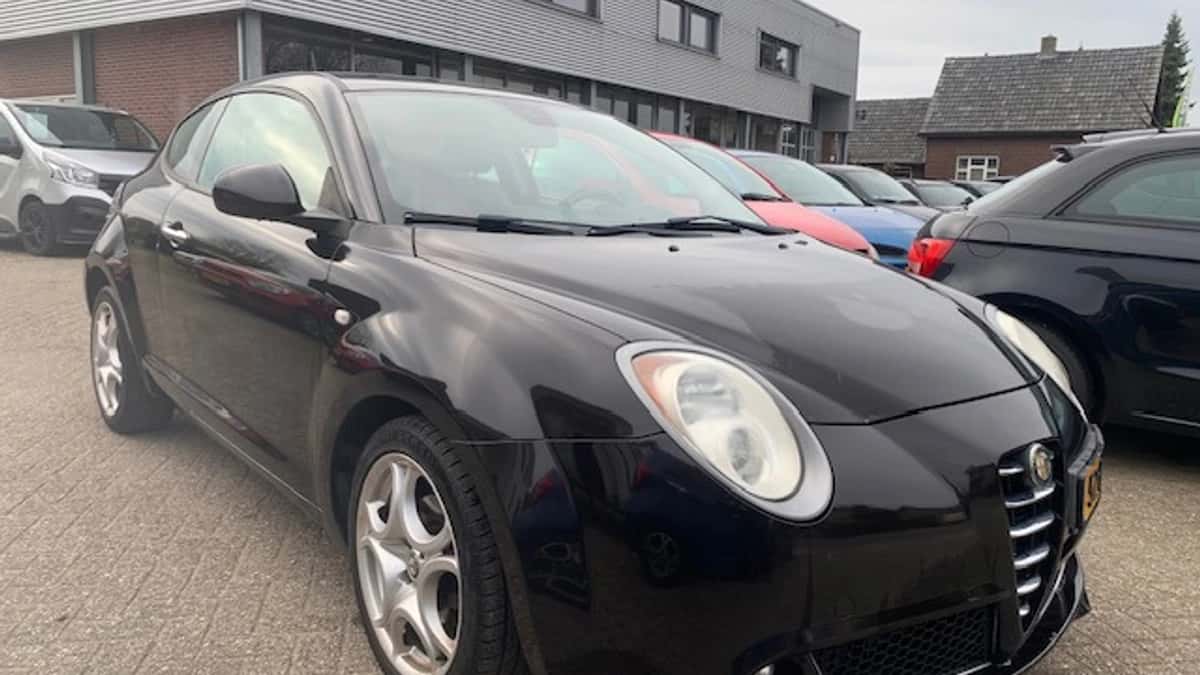 Alfa Romeo Mito (2011) — foto 1