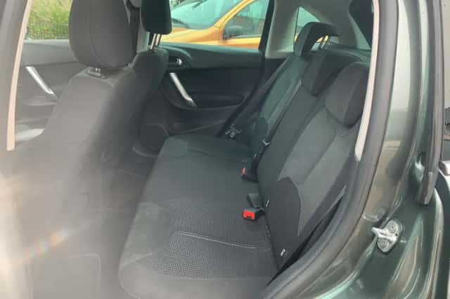 Citroën C3 (2010) thumbnail 6