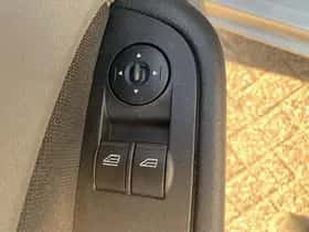 Ford Focus (2010) thumbnail 11