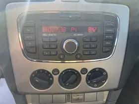 Ford Focus (2010) thumbnail 14