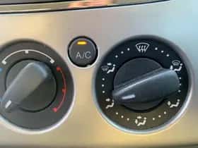 Ford Focus (2010) thumbnail 15