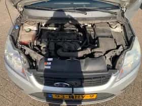 Ford Focus (2010) thumbnail 10