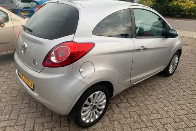 Ford Ka (2011) thumbnail 4