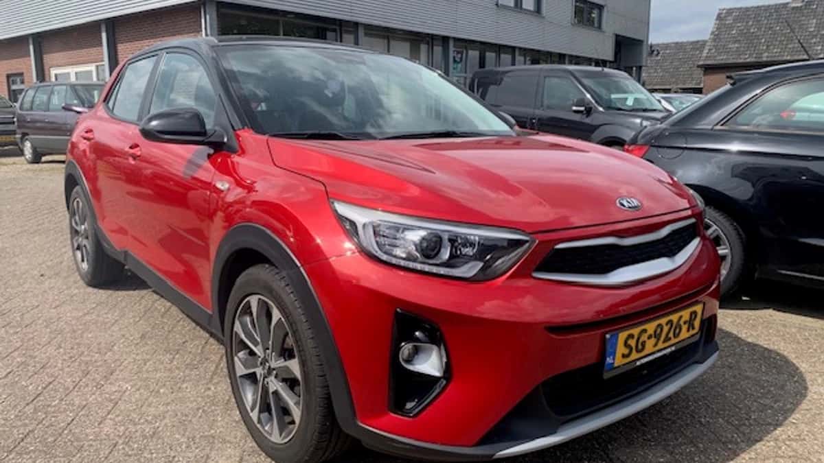 Kia Stonic (2018) — foto 1