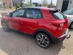 Kia Stonic (2018) thumbnail 3