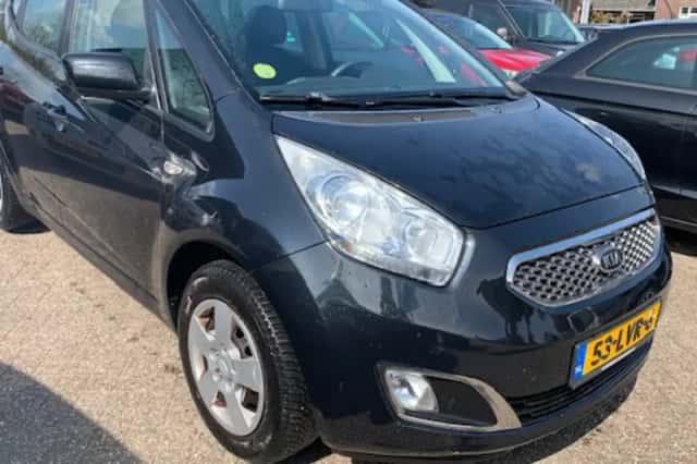 Kia Venga (2010) thumbnail 1